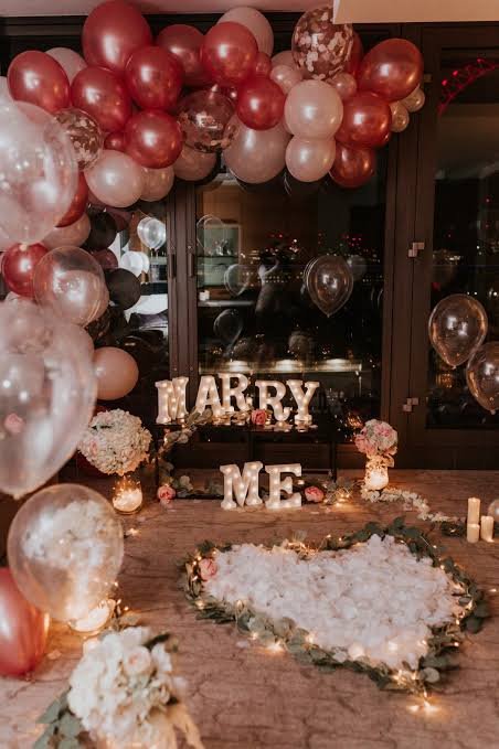 Love Proposal Decoration - Deepak Balloon